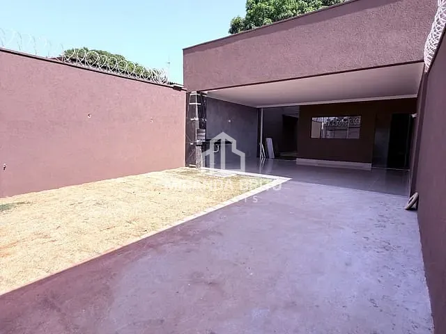 Casa com 200m² 2 quartos e 2 banheiros, à venda, no bairro Parque das Nações em Aparecida de Goiânia
