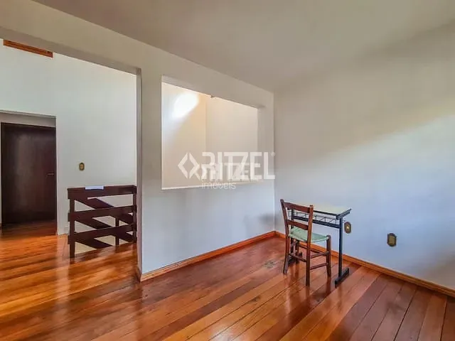 Casa com 399m² 4 quartos e 4 banheiros, para alugar, no bairro Ouro Branco em Novo Hamburgo