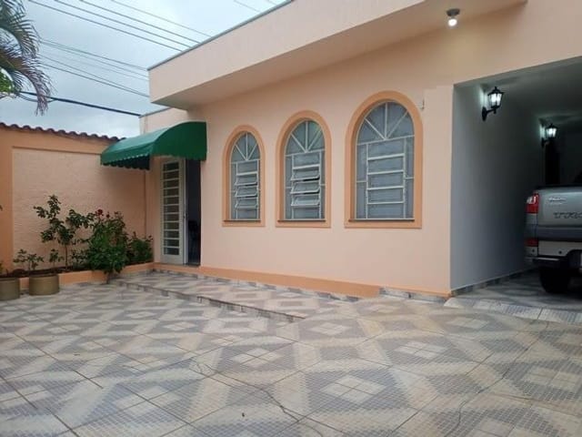 Foto do Casa - Casa à venda 2 Quartos, 1 Suite, 4 Vagas, 300M², Vila Industrial, São José dos Campos - SP | RUSSI IMÓVEIS