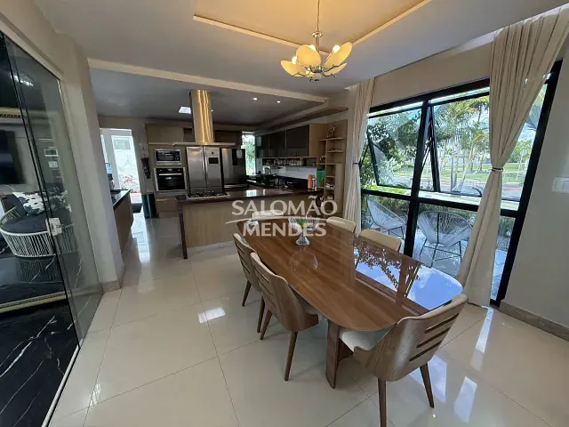 Casa 4 quartos e 6 banheiros, à venda ou para alugar, no bairro Parque Verde em Belém