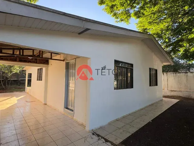 Casa 2 quartos e 1 banheiro, para alugar, no bairro Jardim Campos Elísios em Maringá