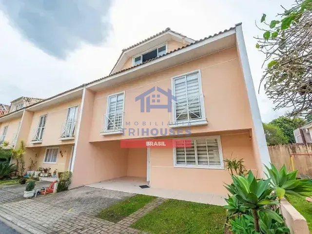 Casa 3 quartos e 3 banheiros, à venda, no bairro Boqueirão em Curitiba