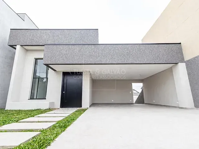 Casa 3 quartos e 5 banheiros, à venda, no bairro Boqueirão em Curitiba