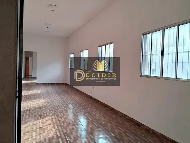 Casa com 55m², para alugar, no bairro Jardim Paraguaçu em São Paulo