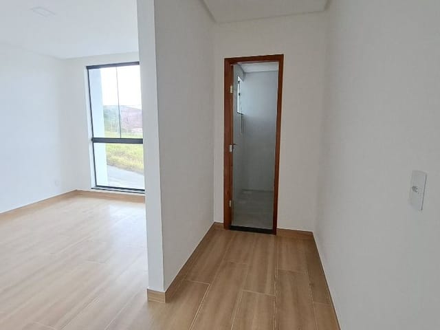 Casa 3 quartos e 3 banheiros, à venda, no bairro Cerâmica em Juiz de Fora