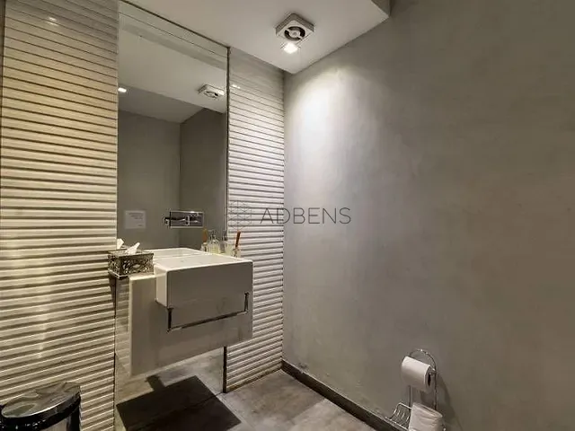 Casa à venda, no bairro Vila Nova Conceição em São Paulo