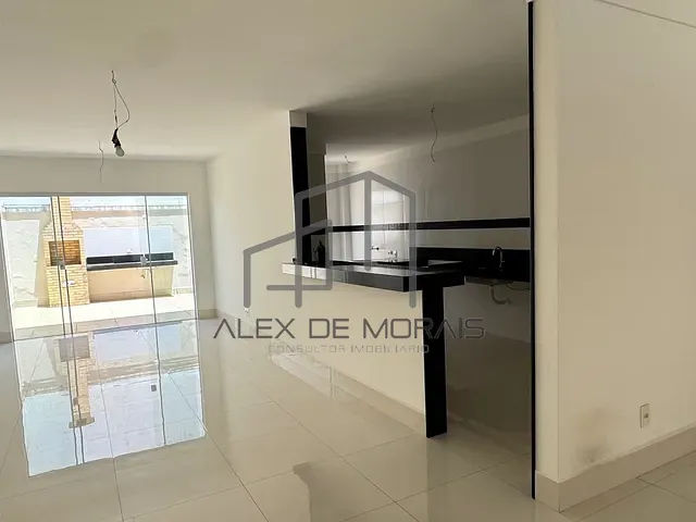 Casa 4 quartos e 5 banheiros, à venda, no bairro Jardim Camburi em Vitória