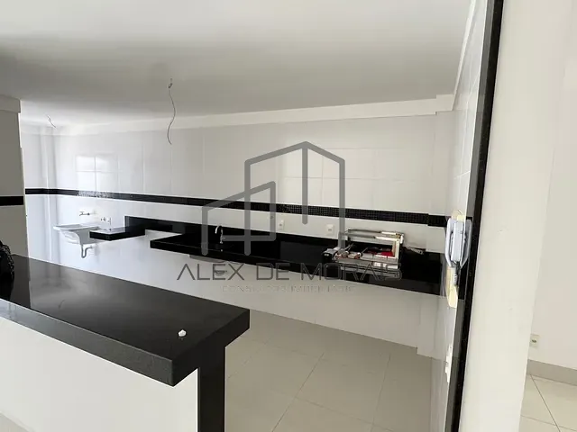 Casa 4 quartos e 5 banheiros, à venda, no bairro Jardim Camburi em Vitória