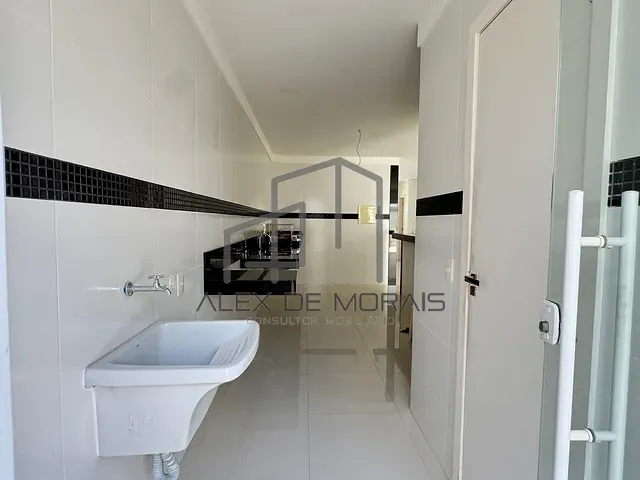 Casa 4 quartos e 5 banheiros, à venda, no bairro Jardim Camburi em Vitória