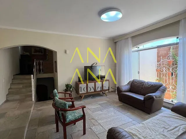 Casa 3 quartos e 4 banheiros, à venda, no bairro Centro em Bragança Paulista