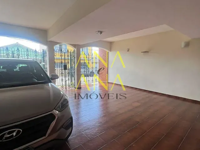 Casa 3 quartos e 4 banheiros, à venda, no bairro Centro em Bragança Paulista