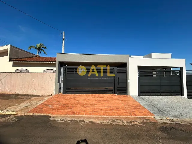 Casa 3 quartos e 3 banheiros, à venda, no bairro Jardim Estoril em Ourinhos