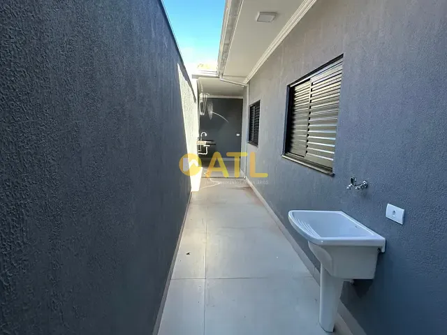Casa 3 quartos e 3 banheiros, à venda, no bairro Jardim Estoril em Ourinhos