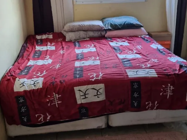 Casa 2 quartos e 2 banheiros, para alugar, no bairro Parque Gerassi em Santo André