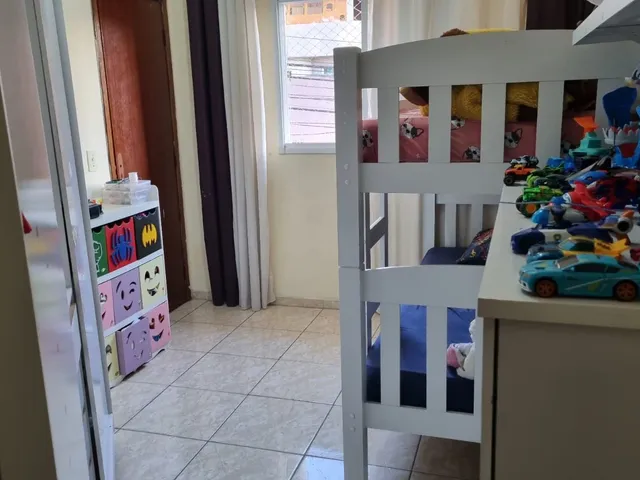 Casa 2 quartos e 2 banheiros, para alugar, no bairro Parque Gerassi em Santo André