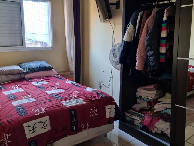 Casa 2 quartos e 2 banheiros, para alugar, no bairro Parque Gerassi em Santo André