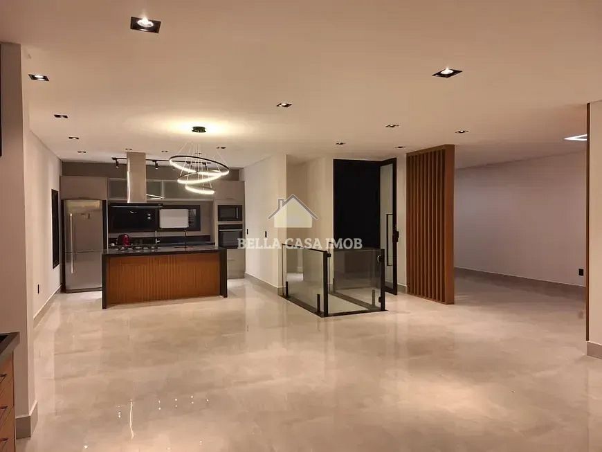 Casa à venda com 4 quartos, 317m² - Foto 4