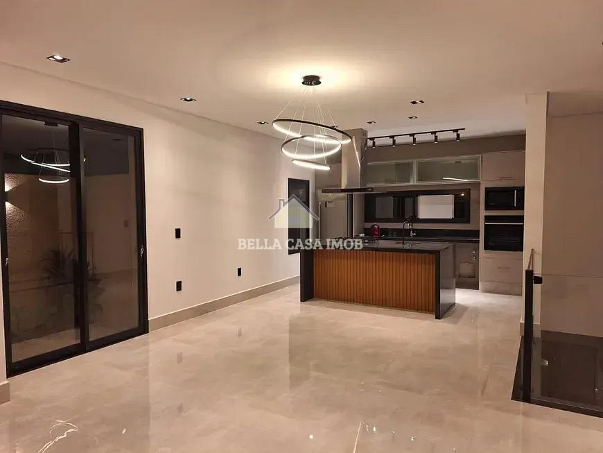 Casa à venda com 4 quartos, 317m² - Foto 5