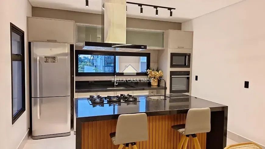 Casa à venda com 4 quartos, 317m² - Foto 8