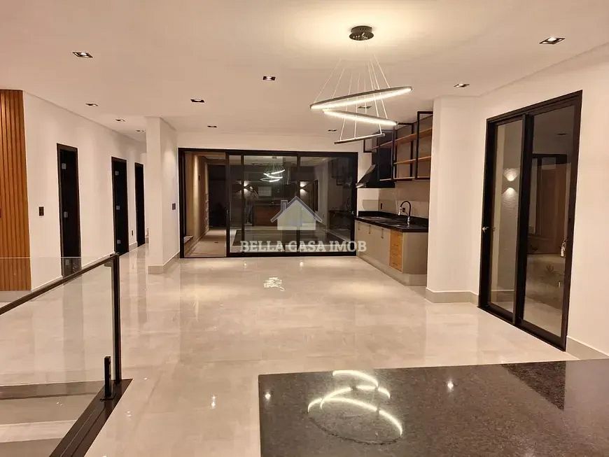 Casa à venda com 4 quartos, 317m² - Foto 11