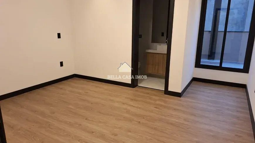 Casa à venda com 4 quartos, 317m² - Foto 16