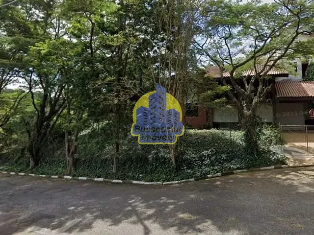 Casa com 700m² 3 quartos e 3 banheiros, à venda, no bairro Conjunto Habitacional 120 Casas em Carapicuíba