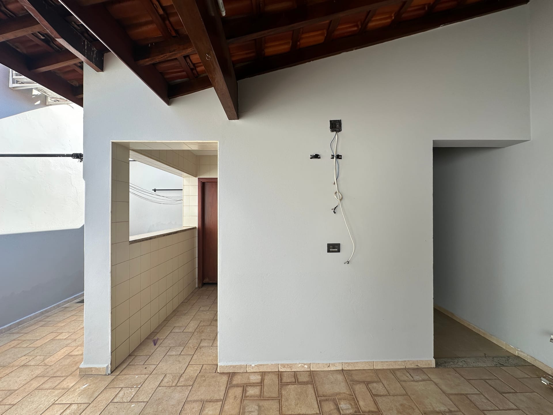 Casa para alugar com 4 quartos, 296m² - Foto 14