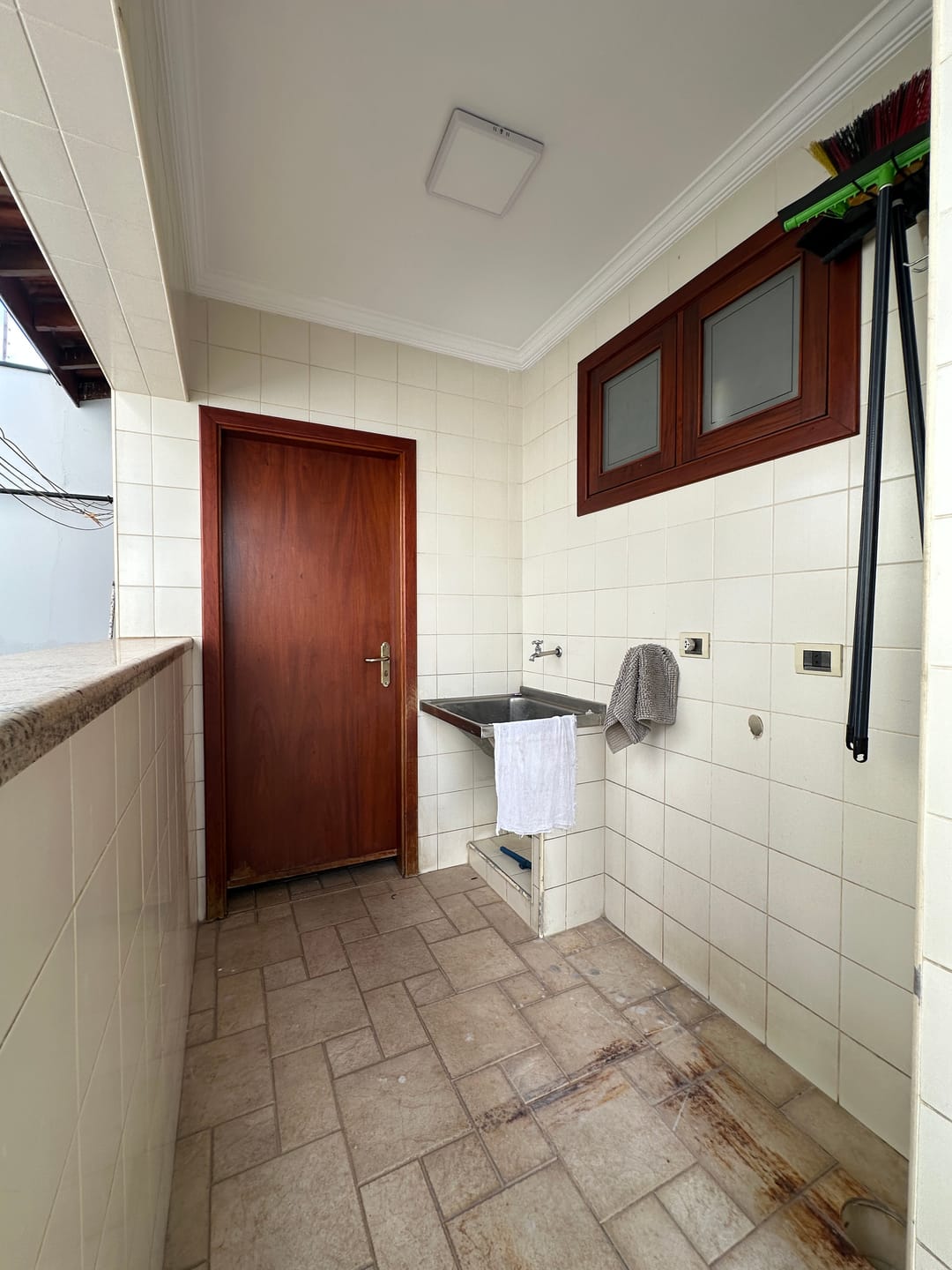 Casa para alugar com 4 quartos, 296m² - Foto 15