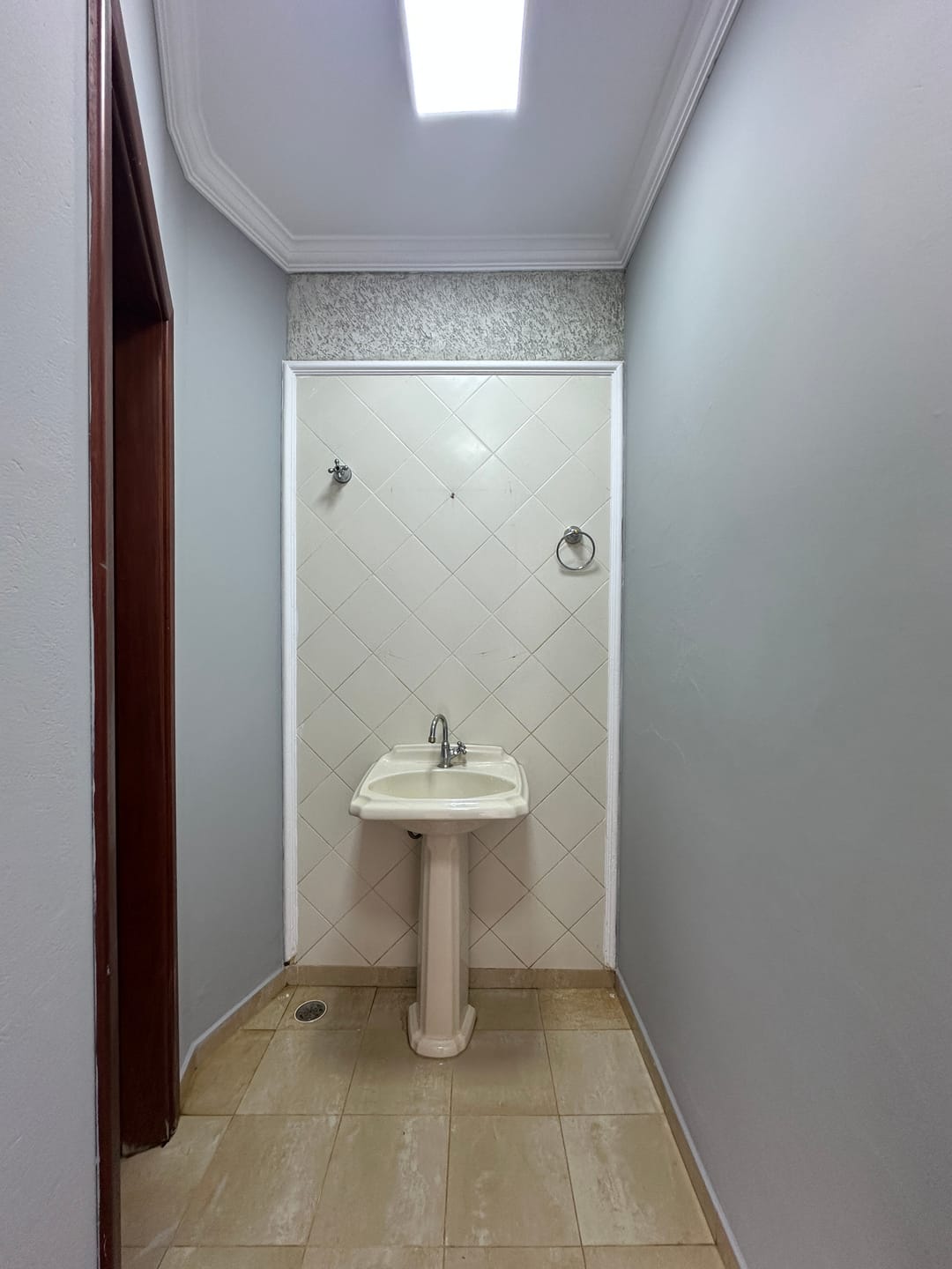 Casa para alugar com 4 quartos, 296m² - Foto 17