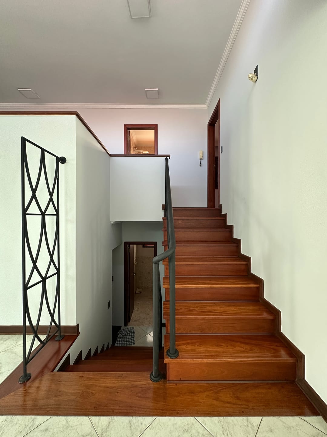 Casa para alugar com 4 quartos, 296m² - Foto 20