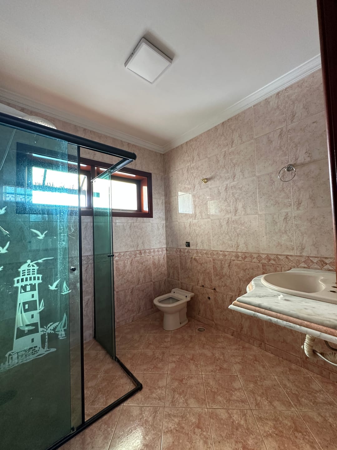 Casa para alugar com 4 quartos, 296m² - Foto 27