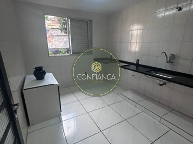 Casa 2 quartos e 1 banheiro, para alugar, no bairro Vila Nova Vista em Sabará