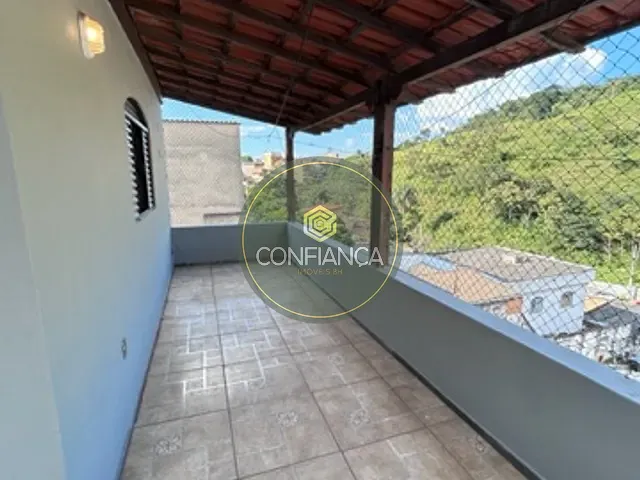 Casa 2 quartos e 1 banheiro, para alugar, no bairro Vila Nova Vista em Sabará