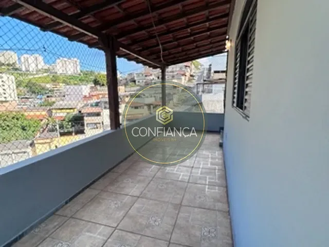 Casa 2 quartos e 1 banheiro, para alugar, no bairro Vila Nova Vista em Sabará