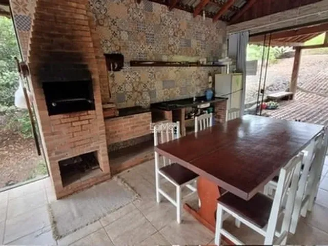 Casa 2 quartos e 1 banheiro, à venda, no bairro Area Rural em Três Barras do Paraná