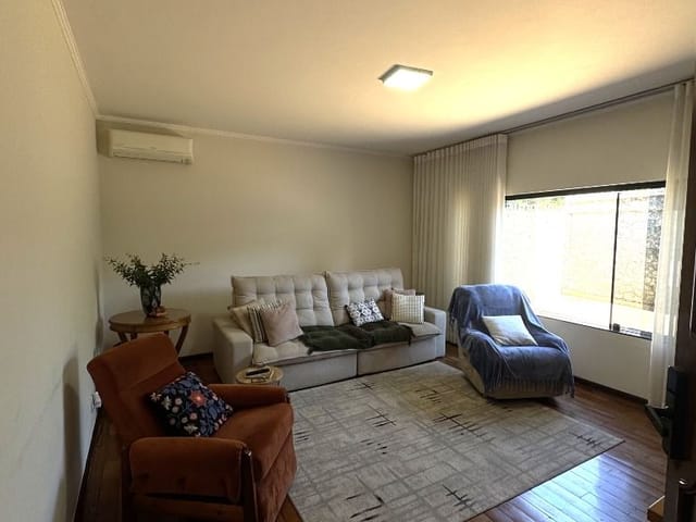 Casa com 336m² 3 quartos e 2 banheiros, à venda, no bairro Nova Tatuí em Tatuí