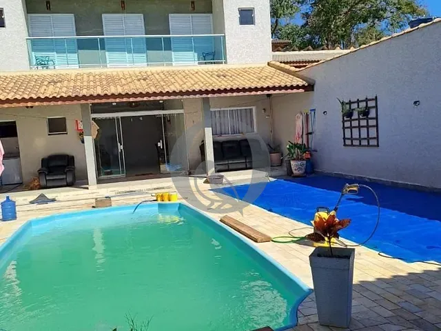 Casa com 300m² 3 quartos e 3 banheiros, à venda, no bairro Jardim Maracanã em Atibaia