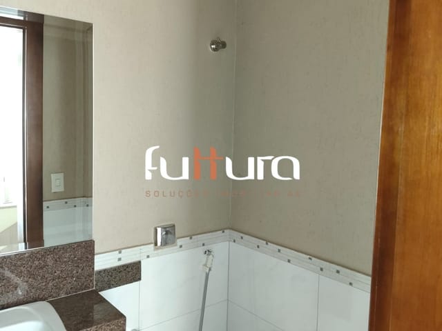 Casa com 538m² 3 quartos e 4 banheiros, à venda, no bairro Jardins Atenas em Goiânia