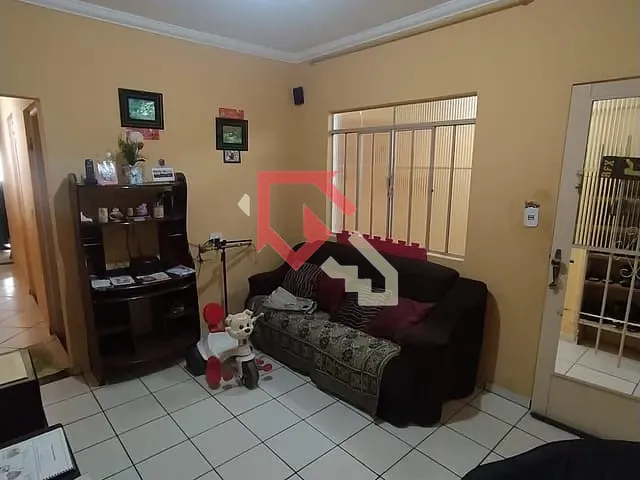 Casa 2 quartos e 2 banheiros, à venda, no bairro Vila Dirce em Mauá