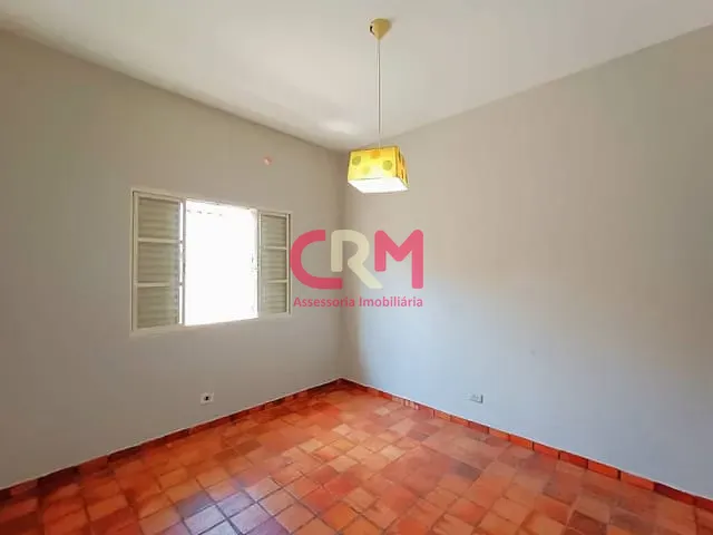Casa com 300m² 2 quartos e 2 banheiros, à venda, no bairro Bairro Talavasso em Taquaritinga