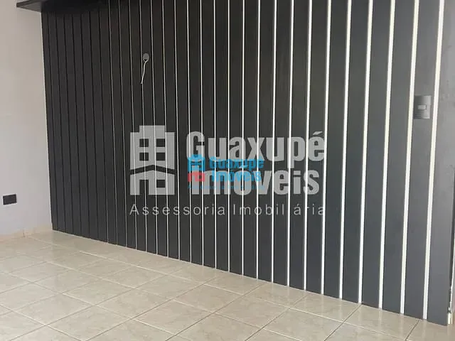 Casa com 210m² 4 quartos e 3 banheiros, à venda, no bairro Jardim Nova Guaxupé em Guaxupé