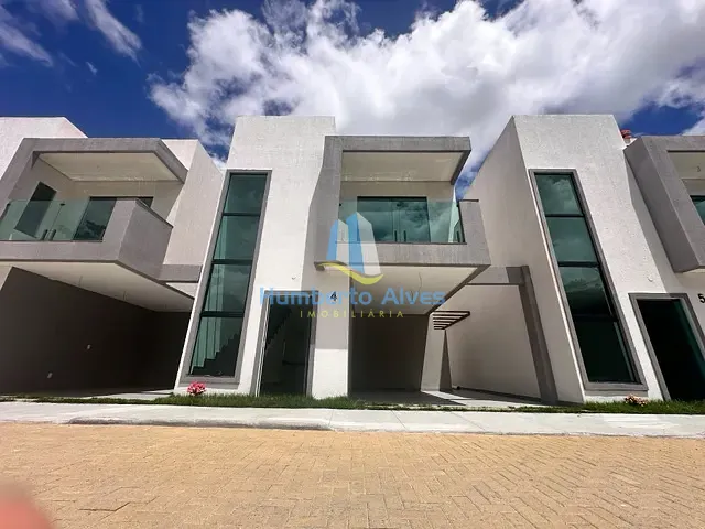 Casa com 130m² 3 quartos e 2 banheiros, à venda, no bairro Boa Vista em Vitória da Conquista