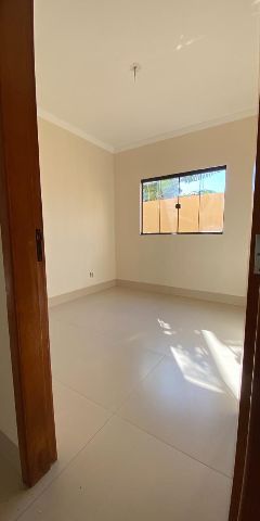Casa 3 quartos e 2 banheiros, à venda, no bairro Parque Trindade em Aparecida de Goiânia