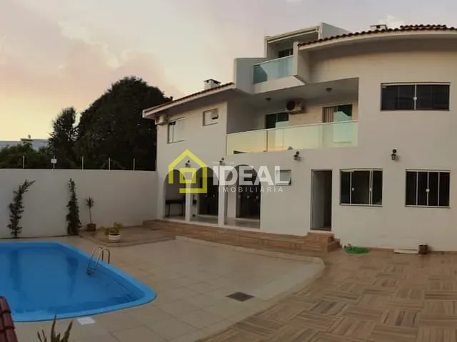 Casa 4 quartos e 7 banheiros, à venda, no bairro Santa Cruz em Concórdia