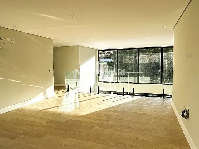 Casa 4 quartos e 7 banheiros, à venda, no bairro Tamboré em Santana de Parnaíba