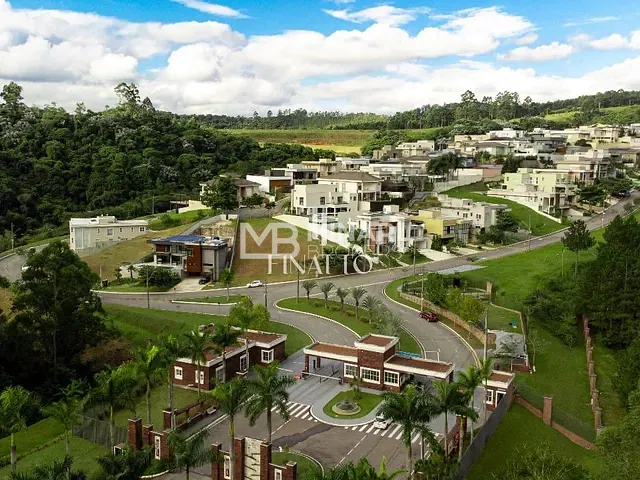 Casa 4 quartos e 7 banheiros, à venda, no bairro Tamboré em Santana de Parnaíba