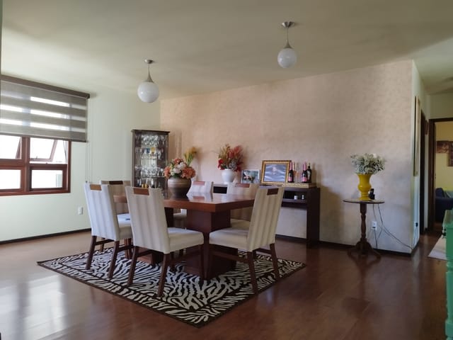 Casa com 1365m² 3 quartos e 3 banheiros, à venda, no bairro Centro em Santo Amaro da Imperatriz