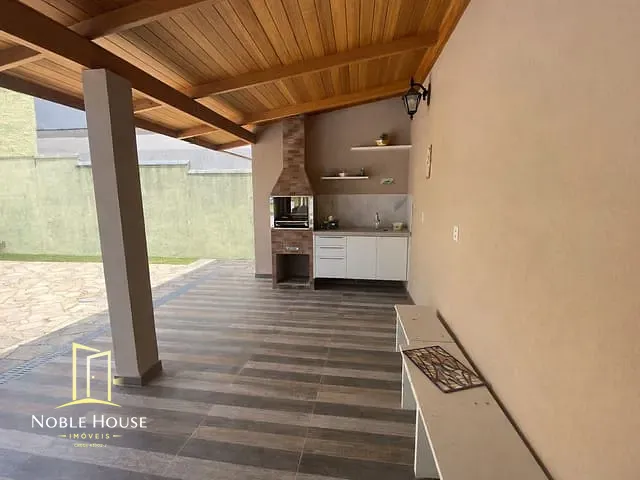 Casa 3 quartos e 4 banheiros, à venda, no bairro Vila Omízollo em Louveira
