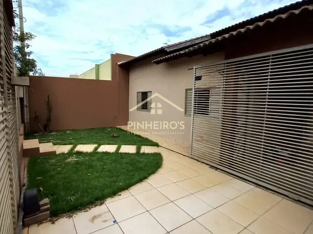 Casa com 250m² 3 quartos e 1 banheiro, à venda, no bairro Parque Residencial Cambé em Cambé