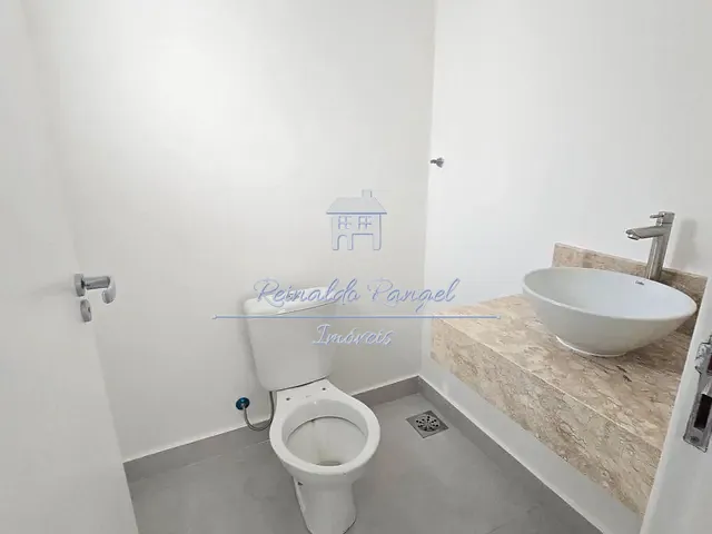 Casa com 303m² 7 quartos e 2 banheiros, para alugar, no bairro Brasil em Itu